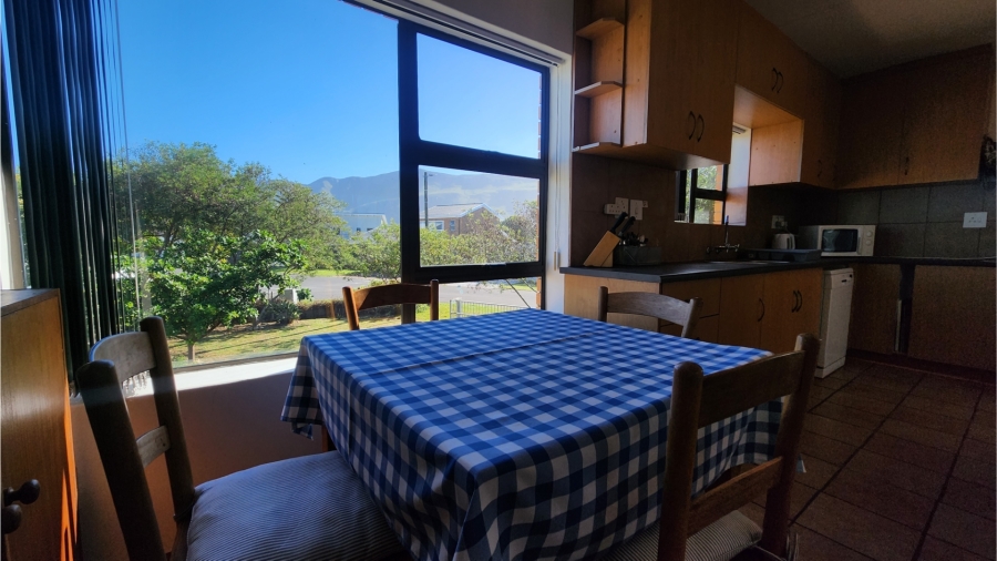 2 Bedroom Property for Sale in Sandbaai Western Cape